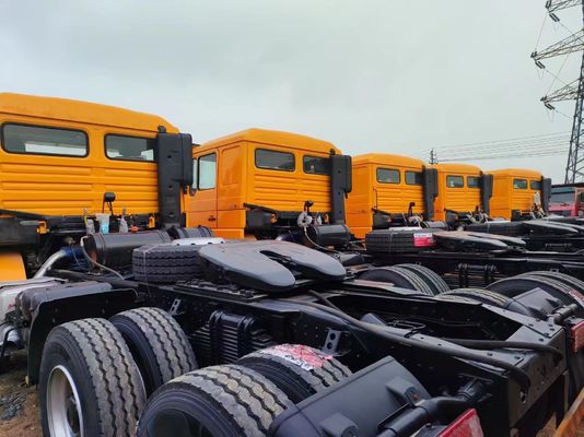 Дизайн радиальной шины Shacman тракторный грузовик F3000 400L 336-420HP 50 с оранжевыми сиденьями≤5