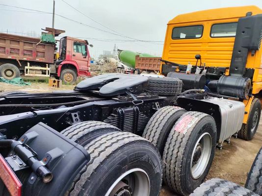 Дизайн радиальных шин Shacman 6X4 F3000 Тракторный грузовик 336-420HP 12.00r20 Weichai Wp12.375n