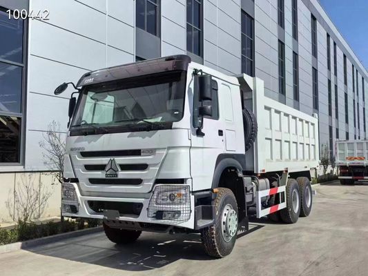 18 кубометров вместимости используется HOWO 6X4 тяжелый грузовик с ручной трансмиссией