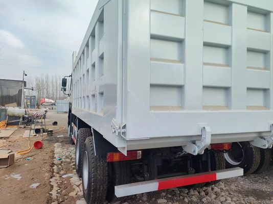 Ручная коробка передач 420 л.с. Белый Sinotruk HOWO 8*4 Дамп-Трактор Подержанный грузовик Евро 2/3/4/5