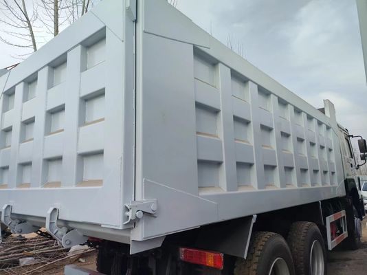 Sinotruck 6X4 Тракторный грузовик тяжелой грузовик с ручной трансмиссией и шиной 12.00r20