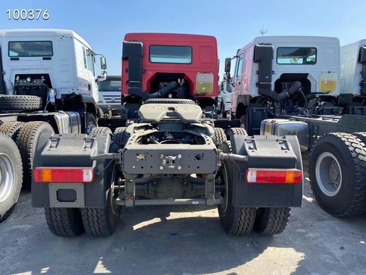 Дизайн безтрубной шины Красный грузовик Sinotruk HOWO 6*4 Тракторный грузовик в хорошем состоянии