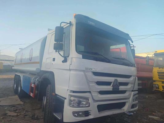 Двигатель 4-6L Мощность 6X4 Углеродистая сталь топливный танкер грузовик для нефтегазового дизеля 25000 литров