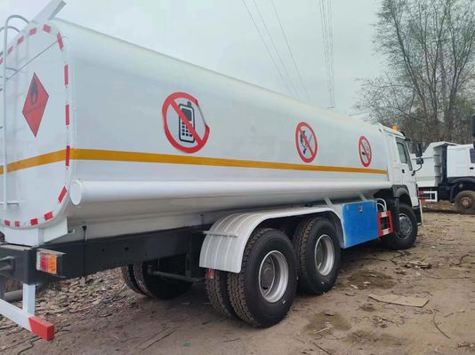 Двигатель 4-6L Мощность 6X4 Углеродистая сталь топливный танкер грузовик для нефтегазового дизеля 25000 литров