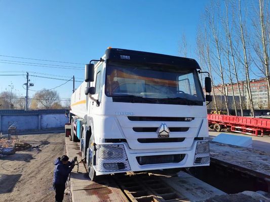 HOWO 8*4 Tank Truck с топливным топливом и 1-летним послепродажным сервисом
