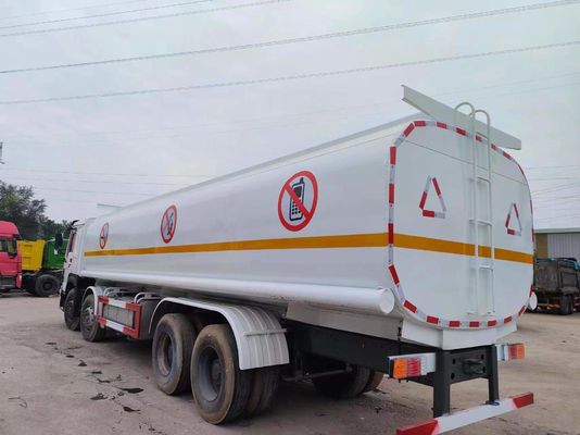 HOWO 8*4 Tank Truck с топливным топливом и 1-летним послепродажным сервисом