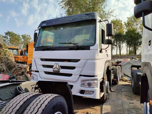Sinotruck HOWO Грузовик для транспортировки древесины Транспортный грузовик для транспортировки древесины Прицеп мощностью 6-8 л