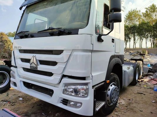 Sinotruck HOWO Грузовик для транспортировки древесины Транспортный грузовик для транспортировки древесины Прицеп мощностью 6-8 л