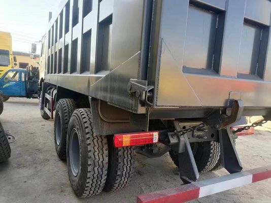 Подержанный Sinotruk HOWO 6*4 Нагрузчик с наклоном 10 колес Размер 8500*2496*3450 мм Евро 3/4/5