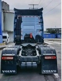 Прицеп Volvo FM 420 с конструкцией радиальных шин и мощностью 351-450 л.с.