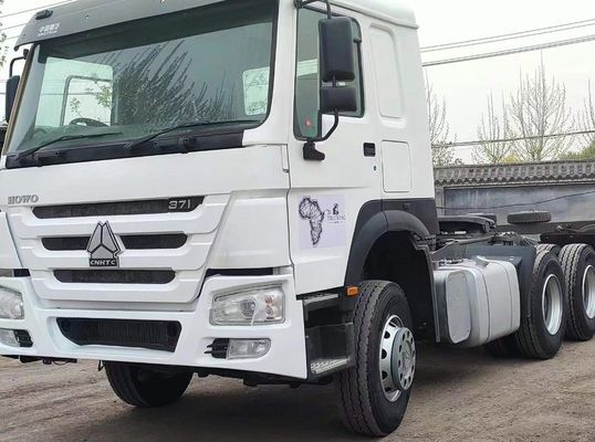 6×4 Приводное колесо Sinotruck HOWO 371HP Тракторный грузовик 8,55*2,5*3,5 м с высокой прочностью