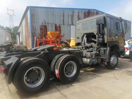 Подержанный Sinotruk HOWO 6X4 10 колесный тракторный грузовик с тяжелой трансмиссией в сером цвете