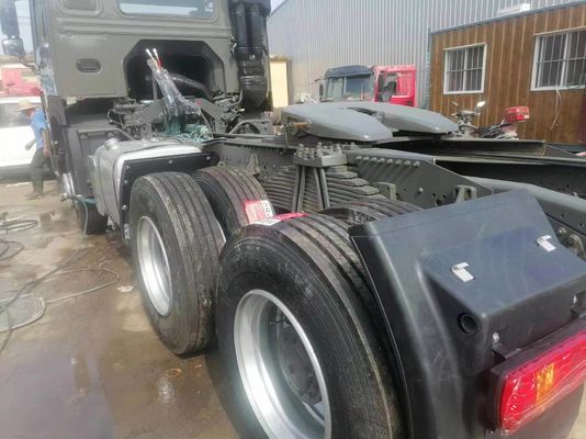 Дизайн радиальных шин Sinotruk HOWO 6×4 Тракторный грузовик Тяжелая грузовик голова для производительности