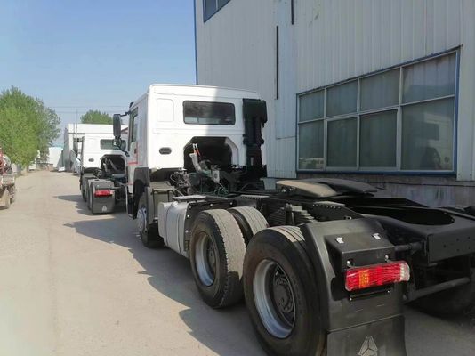 Доступный 351-450 л.с. Подержанный HOWO 6X4 10 шины тракторный грузовик 420 л.с. Евро 3 дизель