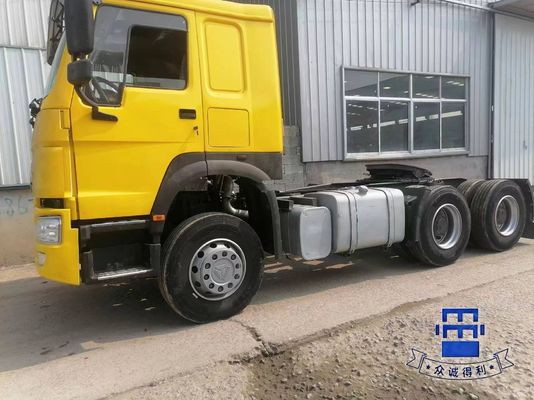 Тракторный грузовик Sinotruk 6*4 Желтый цвет используется от 6-8L мощности двигателя