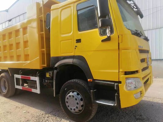 Дизайн радиальной шины Sinotruck HOWO 6*4 Желтый грузовик с ручной коробкой передач