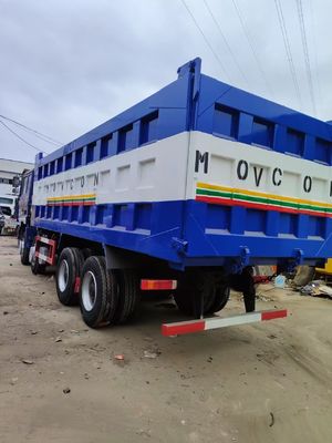 8×4 приводное колесо Shacman F3000 Ручная коробка передач Дизельный двигатель Свертывающийся грузовик