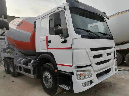 6×4 Sinotruck HOWO Микширующий танкер с размером 8500x2500x3600 мм
