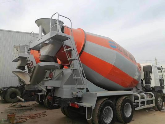 6×4 Sinotruck HOWO Микширующий танкер с размером 8500x2500x3600 мм