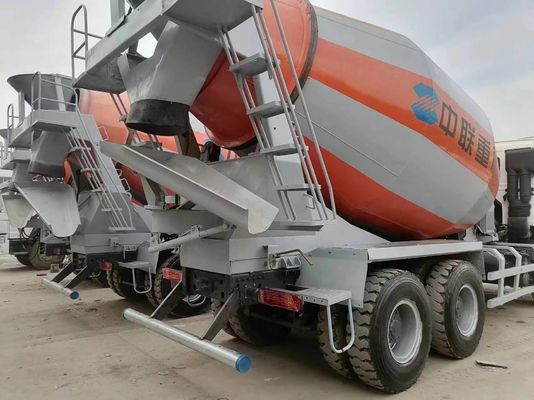 6×4 Sinotruck HOWO Микширующий танкер с размером 8500x2500x3600 мм
